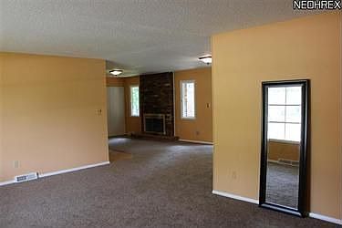 5th image of 173 Greenbriar Dr
