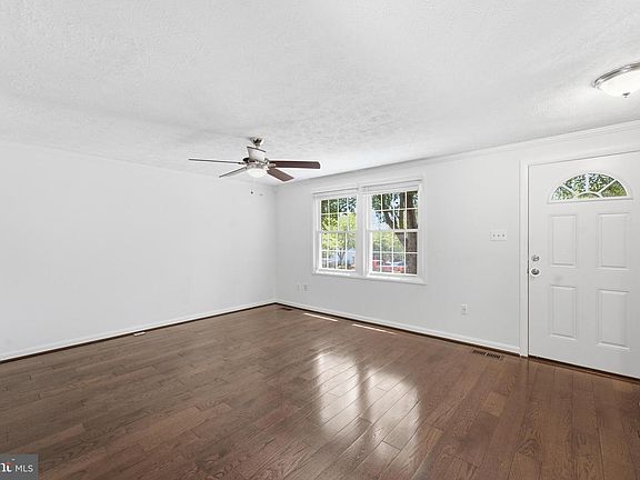 3rd image of 19026 Partridge Wood Dr