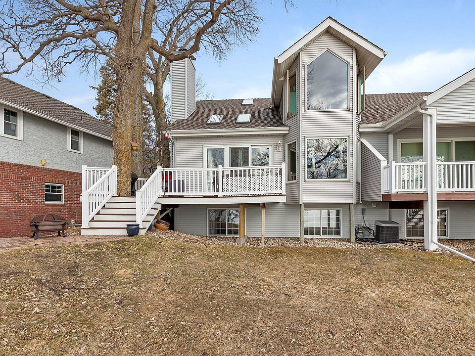 1st image of 7829 N Shore Dr