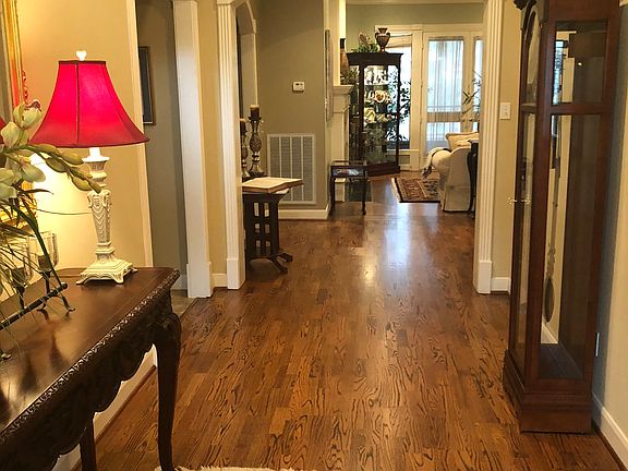 Front entry Foyer