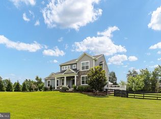 215 Saddle Ridge Ln, Fredericksburg, VA 22406
