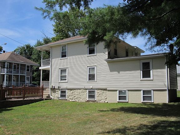 3rd image of 31 Essex St #1