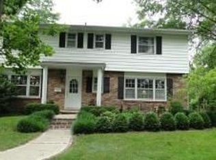 1705 Oakwood Ct, Columbia, MO 65203