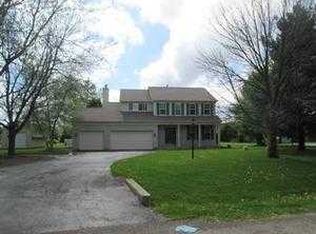 10021 Meadowdale Cir, Spring Grove, IL 60081