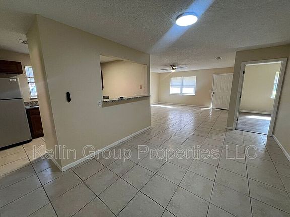 3rd image of 858 Fox Lake Dr Unit 862