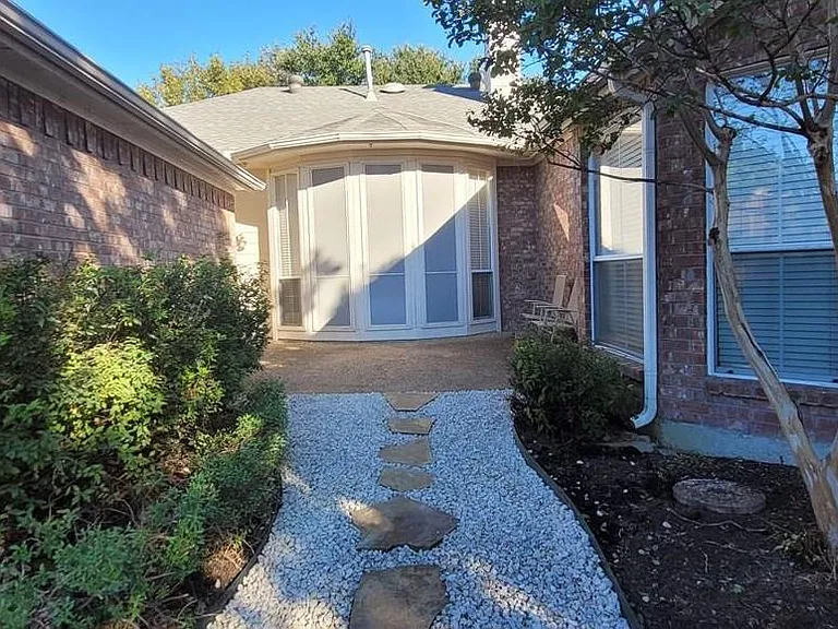 6401 Dakota Dr — Photo 34