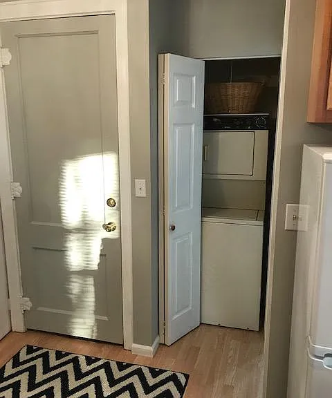 801 S Main St #4 — Photo 6