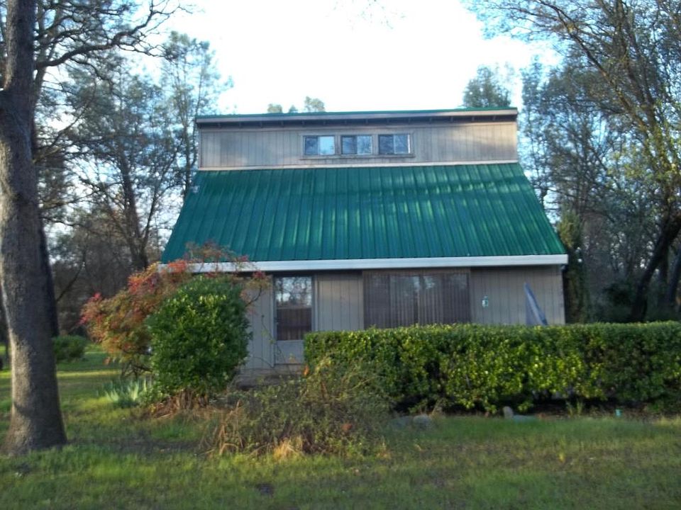 1st image of 17310 Flowers Ln