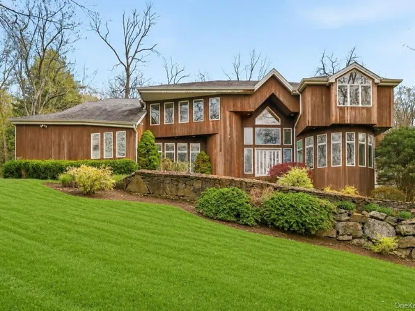 22 Random Farms Circle, Chappaqua, NY 10514