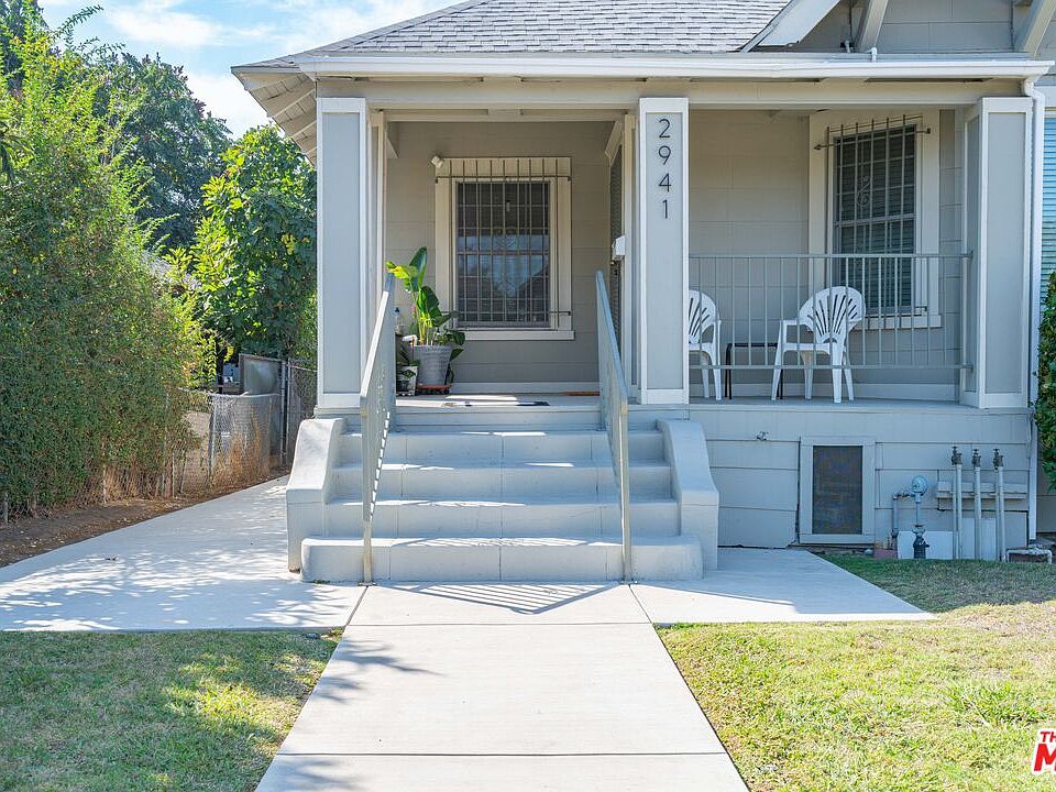 1st image of 2941 S La Salle Ave