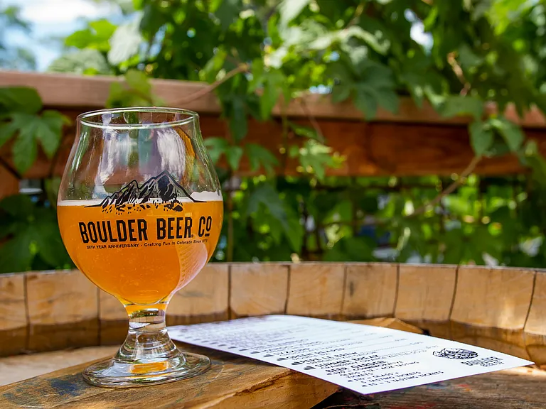 Located close to many local breweries, including Boulder Beer Co