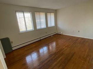 10D Henderson Dr #D, East Hartford, CT 06108