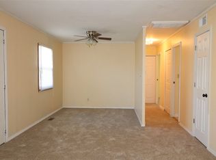 1209 W 21st St, Junction City, KS 66441