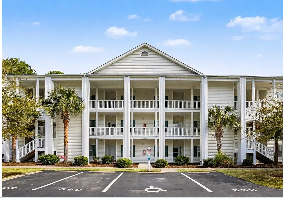 3 bed, 1263 sqft, $1,900 — Photo 1