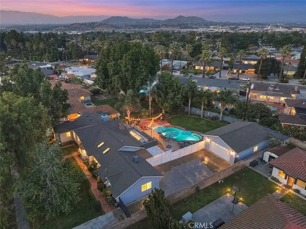 1429 Garretson Ave, Corona, CA 92879
