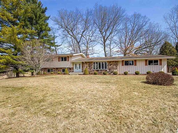 2nd image of 3005 Warwick Rd