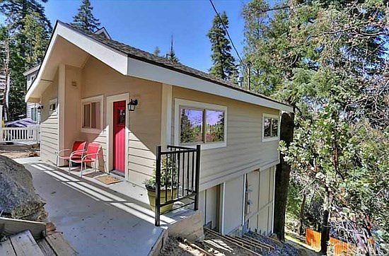 1st image of 574 Rose Ln