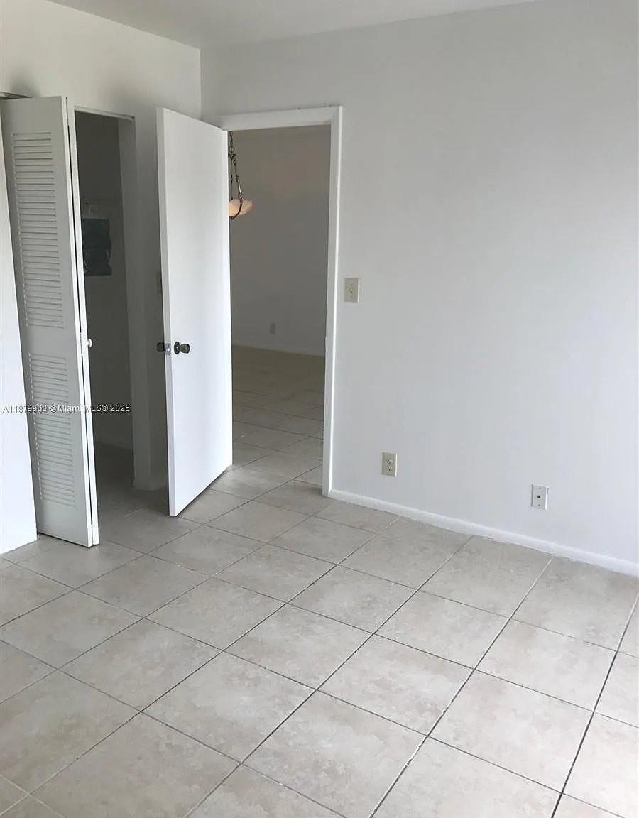 2 bed, 2.0 bath, $1,900 — Photo 4