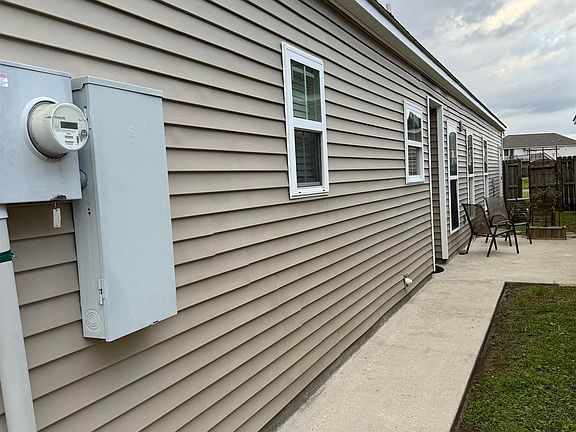 3rd image of 40449 Sagefield Ct