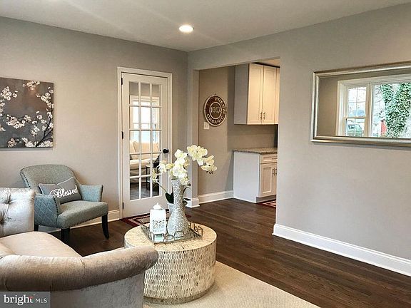 3rd image of 5002 Cree Ln
