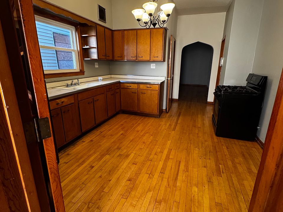 1st image of 2959 S Archer Ave #1R