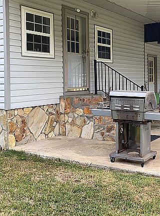 Big patio leading into sunro