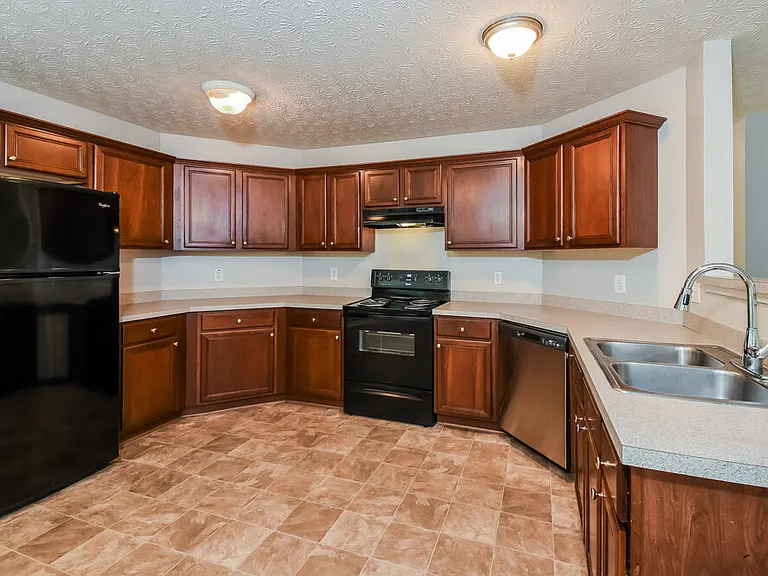 2498 Tolliver Dr — Photo 7