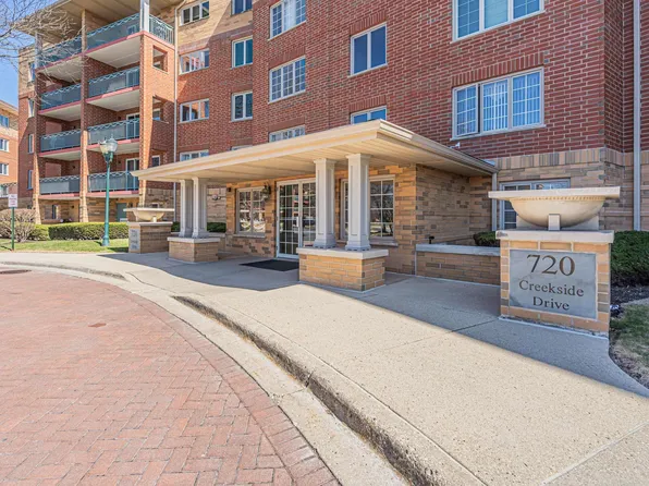 720 Creekside Dr Unit 209B, Mount Prospect, IL 60056