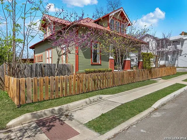 421 Spofford Ave — Photo 4
