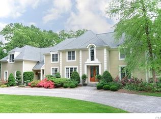 13 Whitewood Hollow Ct, Ridgefield, CT 06877