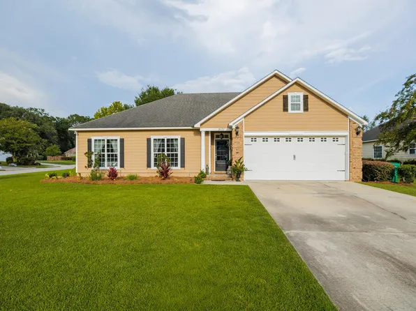 5171 Carlton Ridge Cir, Hahira, GA 31632