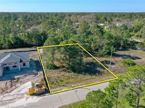 616 Raintree St E, Lehigh Acres, FL 33974