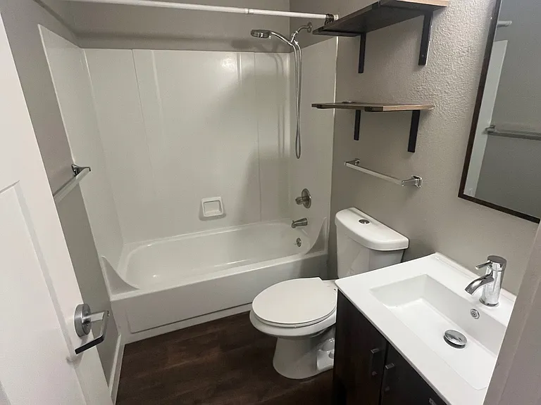 5535 SW Lombard Ave #B — Photo 20