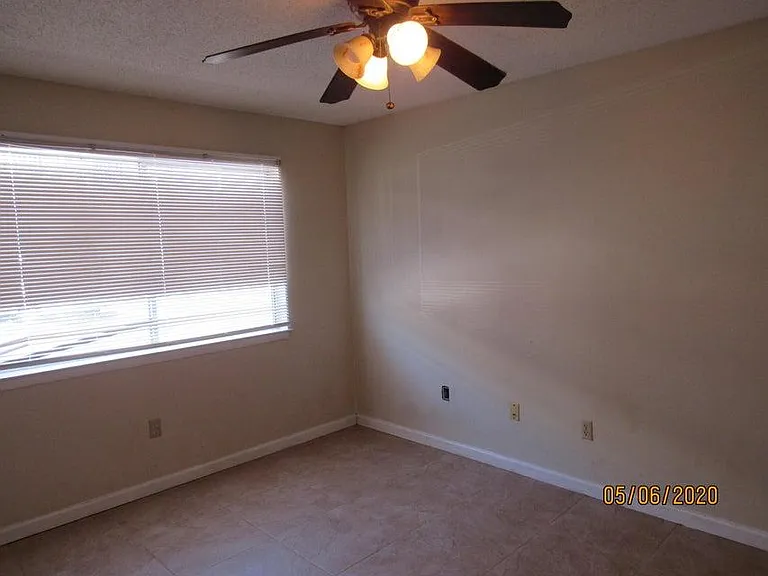 201 College Blvd E #35 — Photo 9