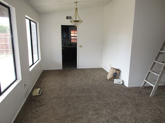 4th image of 25091 Yucca Dr
