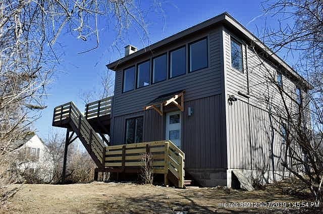 2nd image of 4 Lindsay Ln