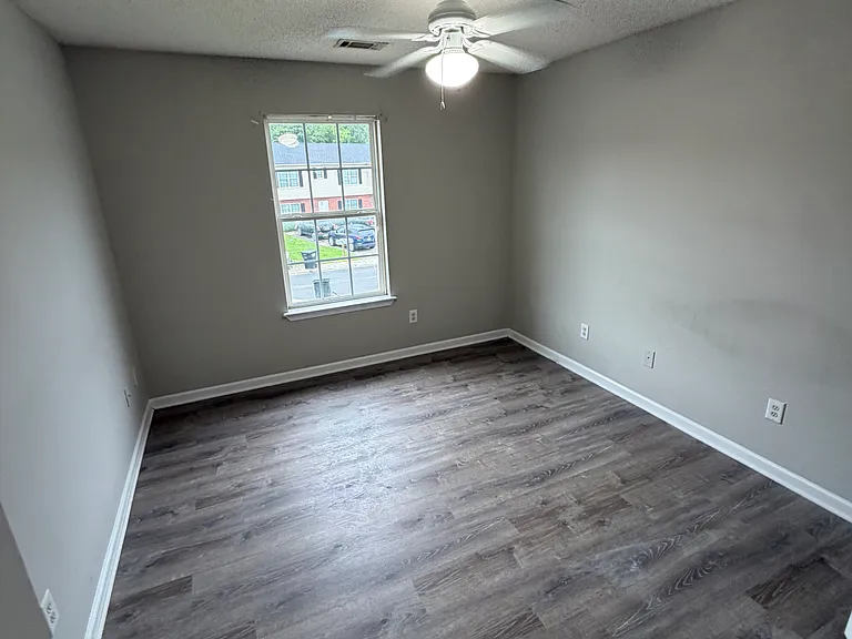102 Nathan Cir NW #3 — Photo 8
