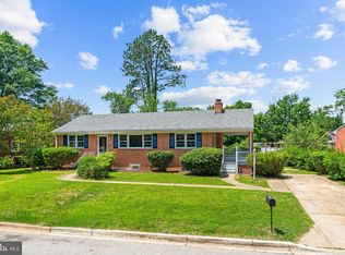 5019 Leland Dr, Oxon Hill, MD 20745