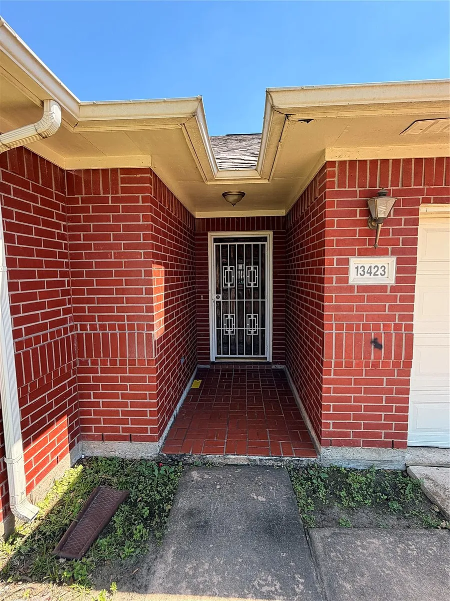 Building Photo - 13423 Agarita Ln