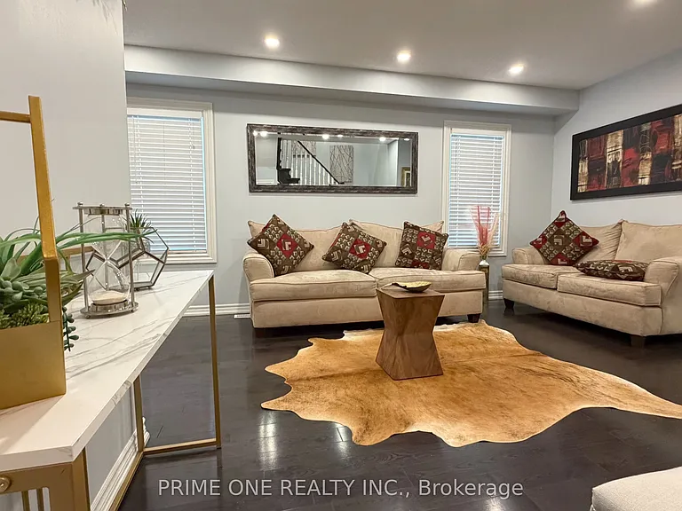 7124 Village Walk — Photo 9