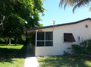 2083 Monroe Ave APT 2, Naples, FL 34112