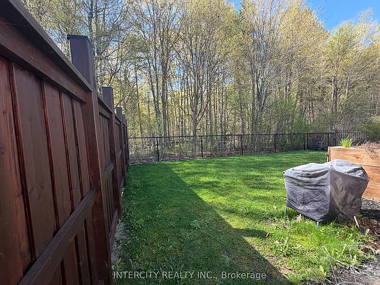 655 Davos Rd — Photo 37