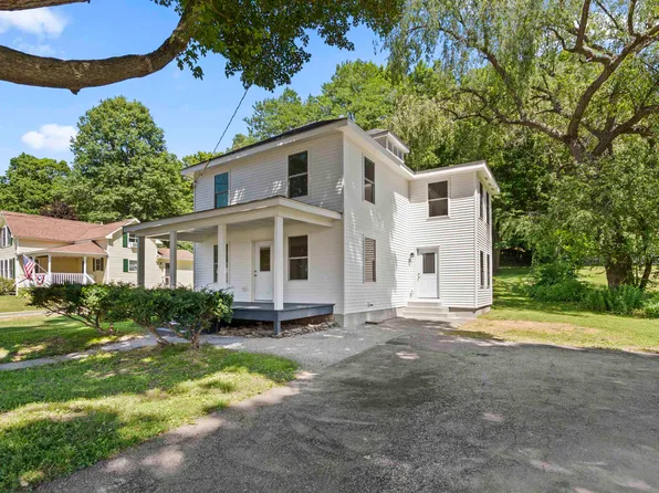 15 Sunset Avenue, Milton, VT 05468