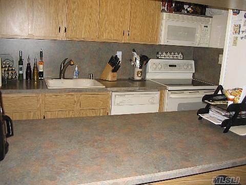 4th image of 2355 Pershing Blvd APT 206