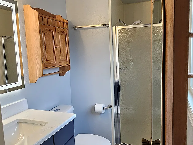 1805 S Pratt Pkwy — Photo 14
