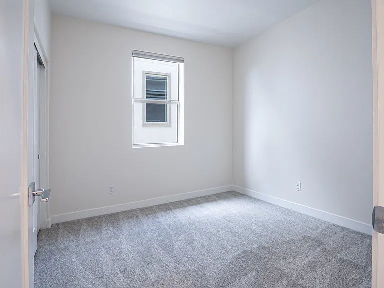 35830 McCarthy St — Photo 22