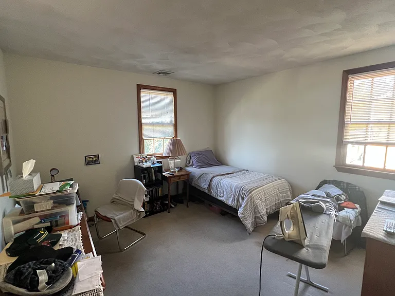 1050 Chestnut St #1 — Photo 10