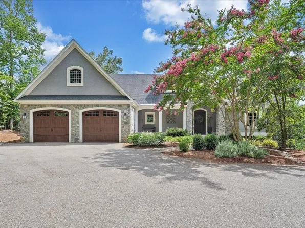 2512 Lakewood Forest Rd, Moneta, VA 24121
