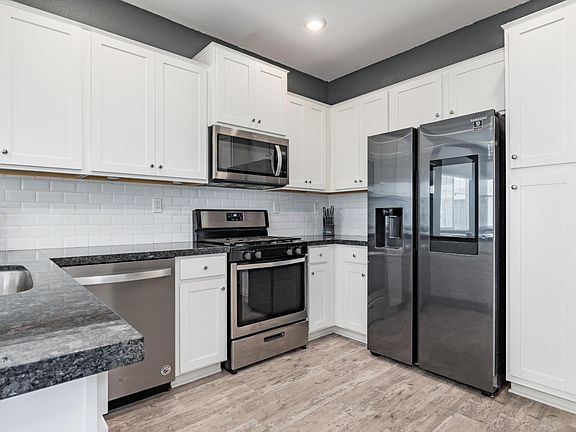 5th image of 1000 Bridget Cir