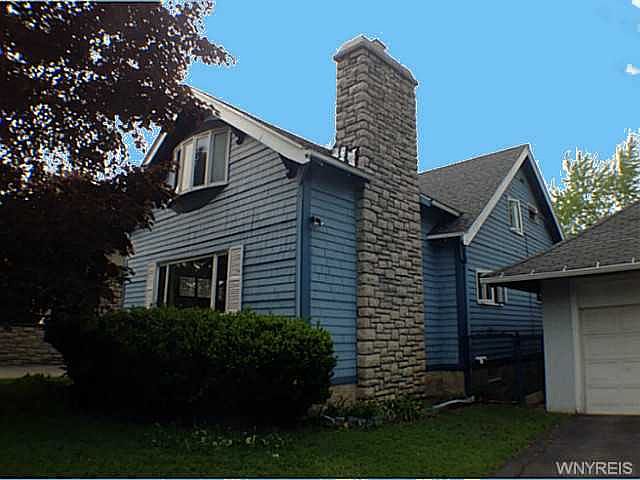 1st image of 217 Bedford Ave